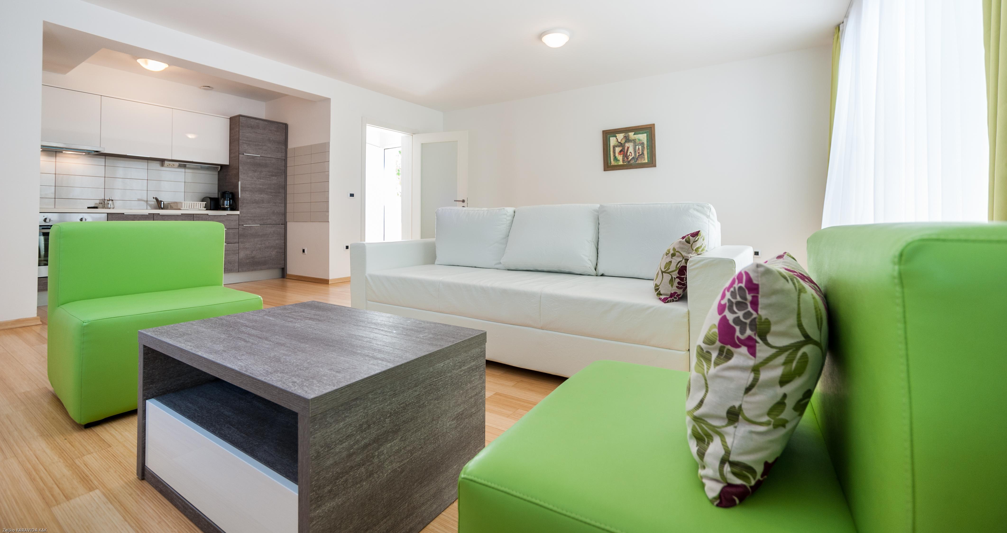 Sunnyside Apartments Resort เพทรอซาเน ภายนอก รูปภาพ