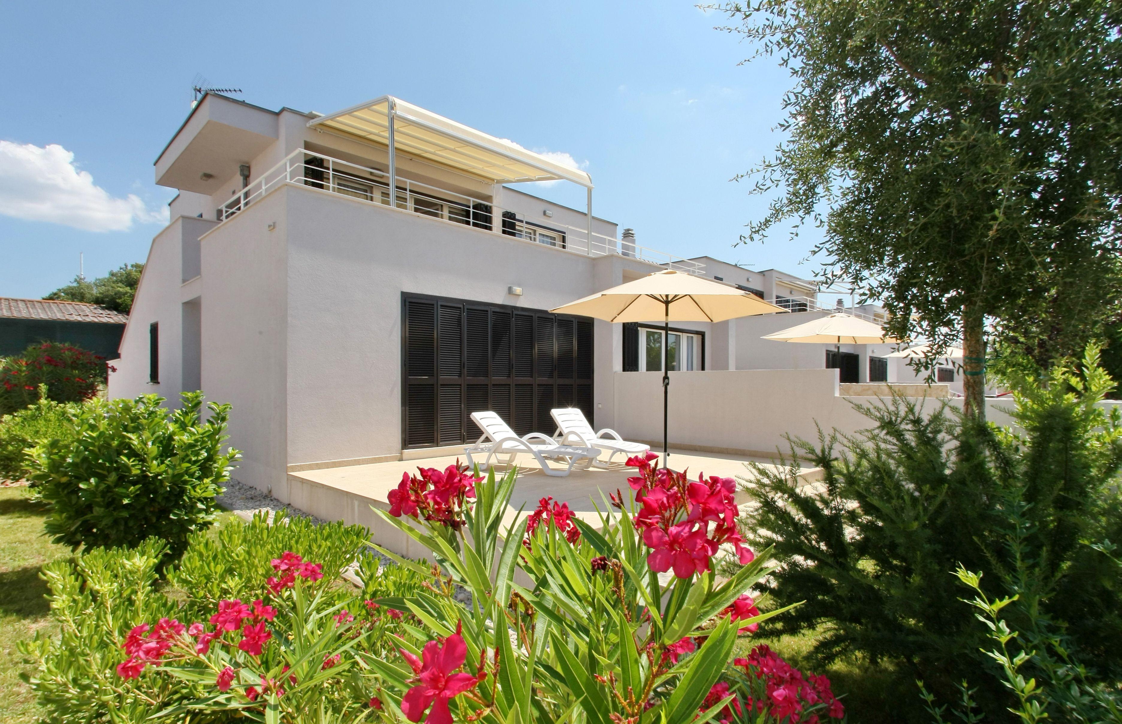 Sunnyside Apartments Resort เพทรอซาเน ภายนอก รูปภาพ