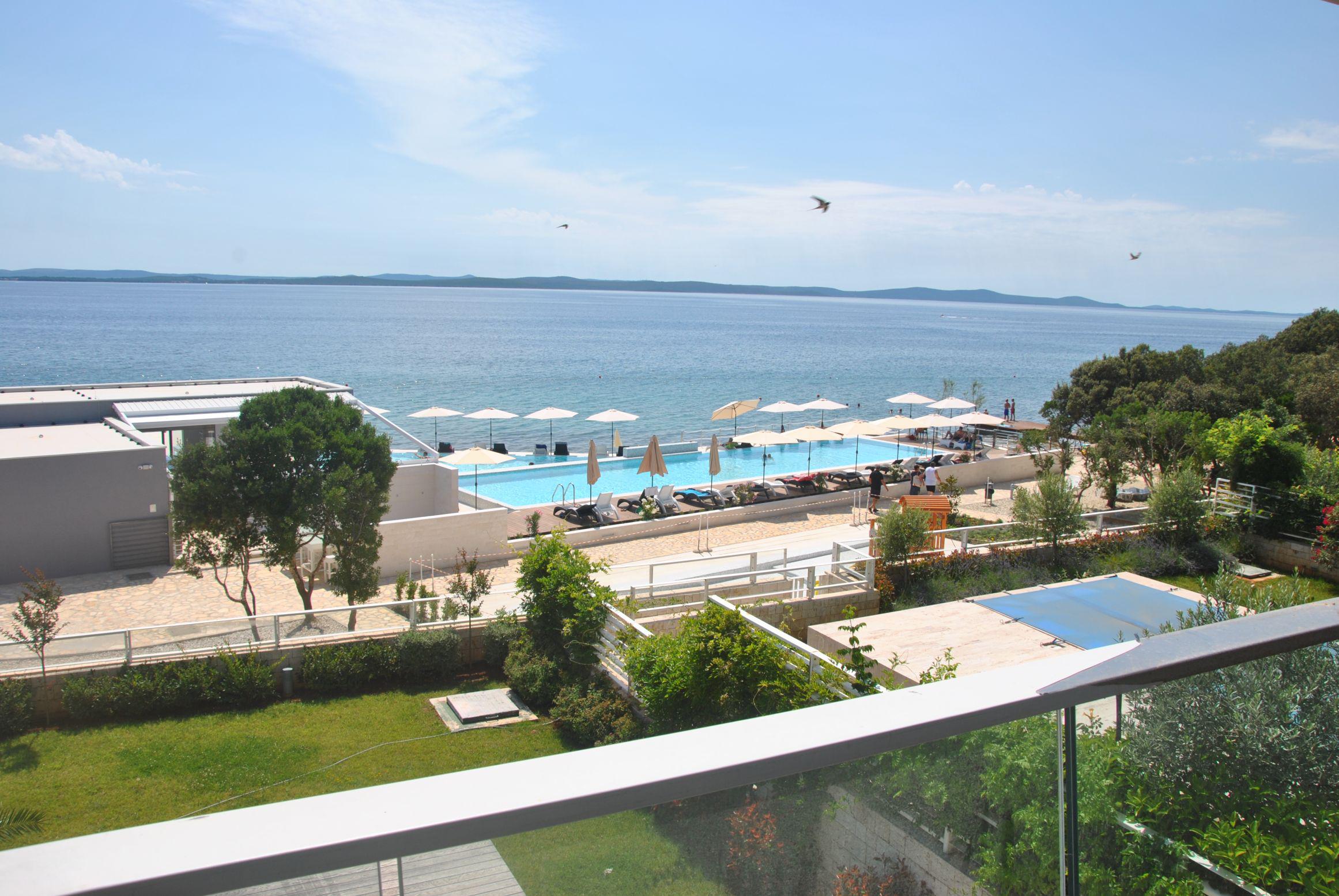 Sunnyside Apartments Resort เพทรอซาเน ภายนอก รูปภาพ