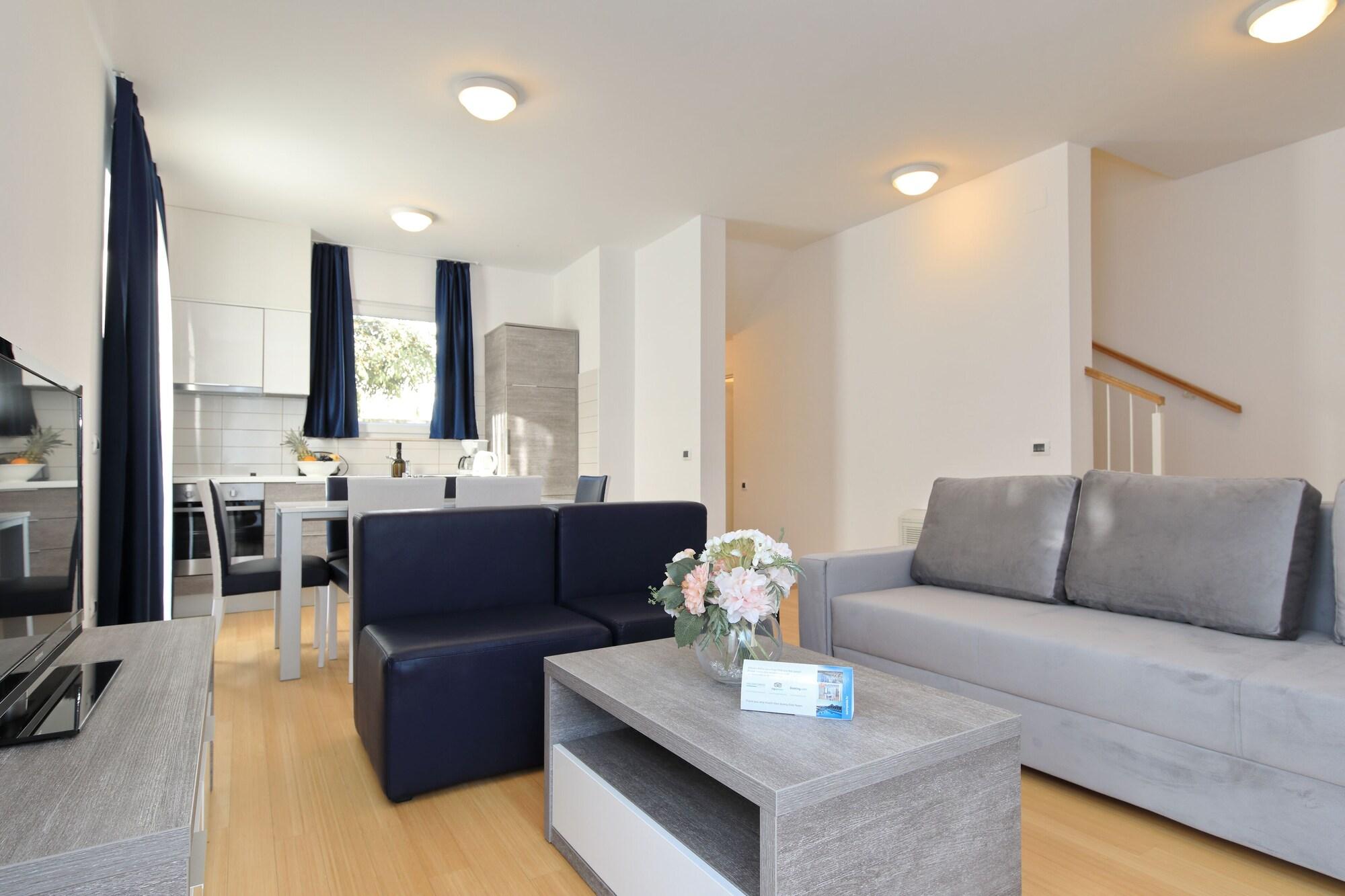 Sunnyside Apartments Resort เพทรอซาเน ภายนอก รูปภาพ