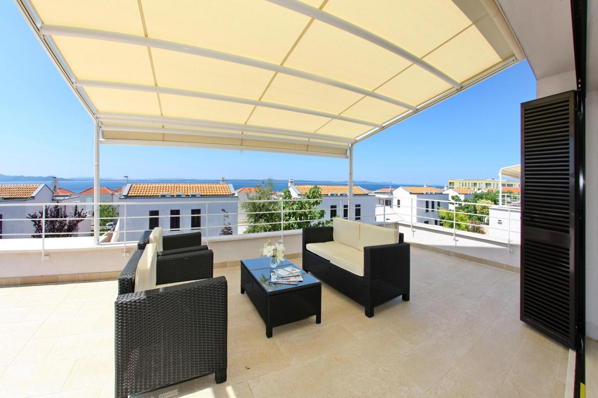Sunnyside Apartments Resort เพทรอซาเน ภายนอก รูปภาพ